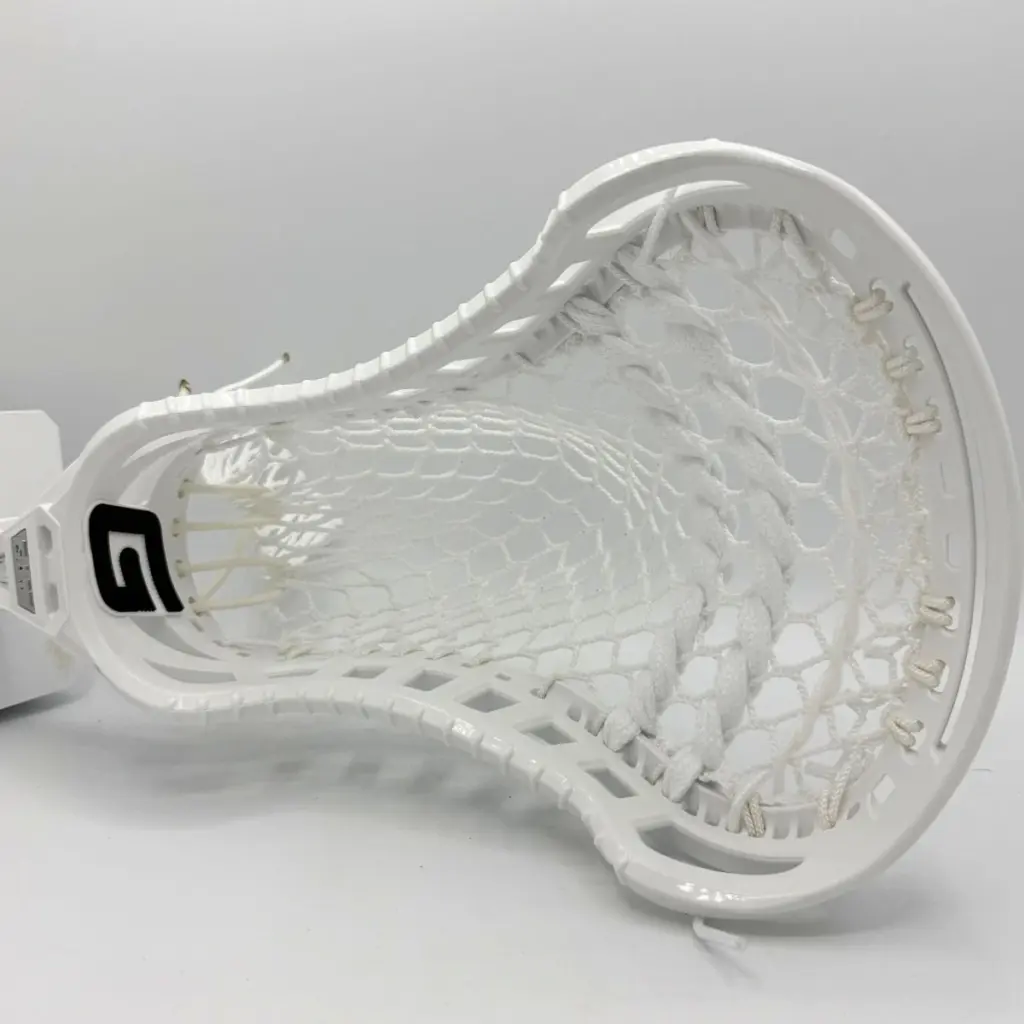 gait d2t lacrosse head strung with a mid pocket using stringking type 5s mesh