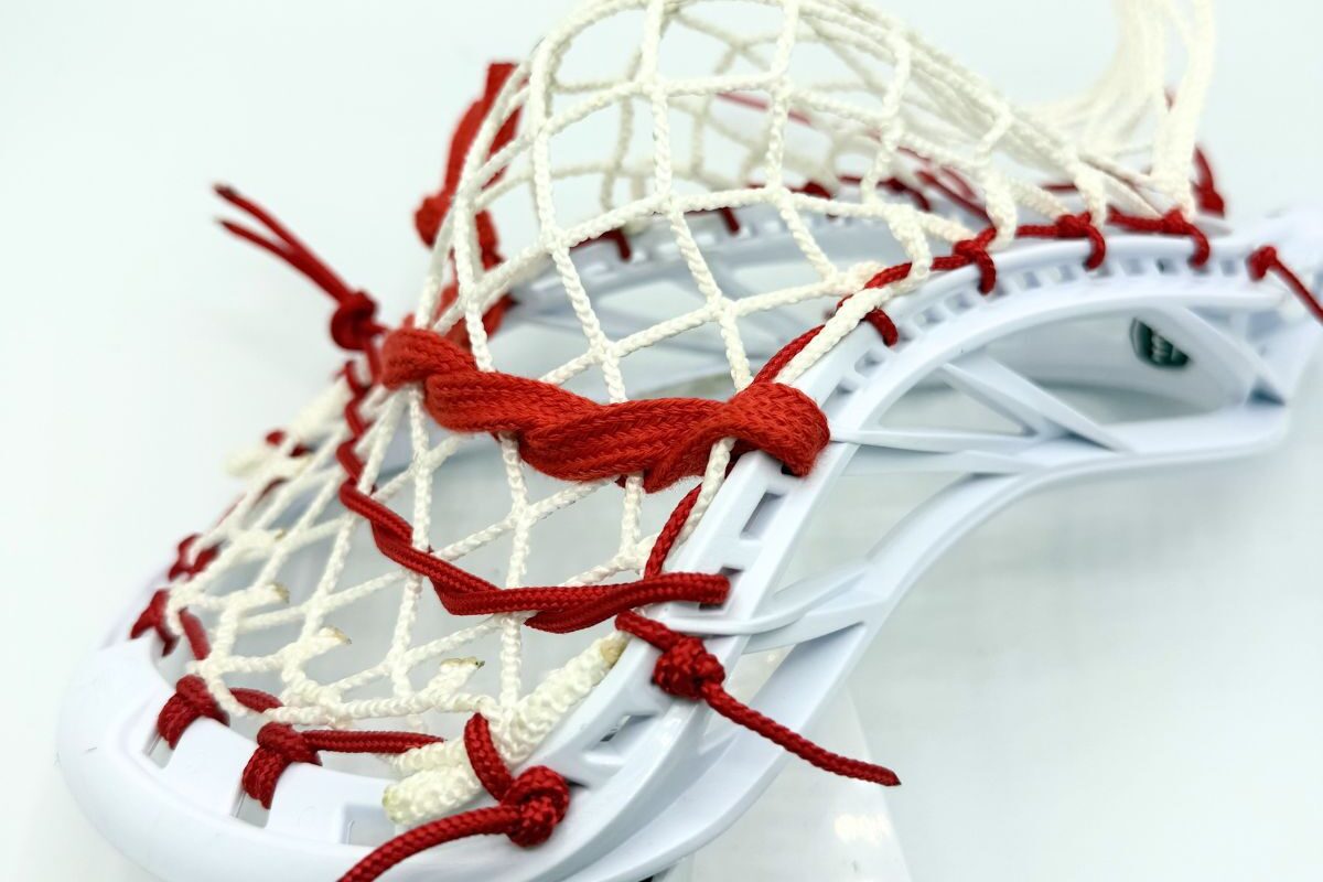 Custom strung Maverik Havok 2.0 lacrosse head featuring a mid-high pocket channel with LaxRoom 6-diamond mesh.
